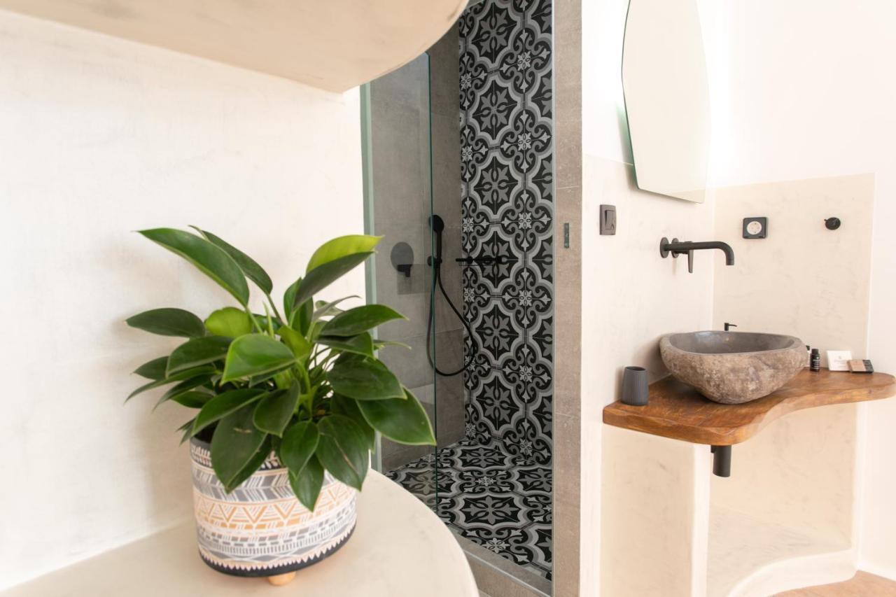 Adama'S Suites Naxos City Bagian luar foto